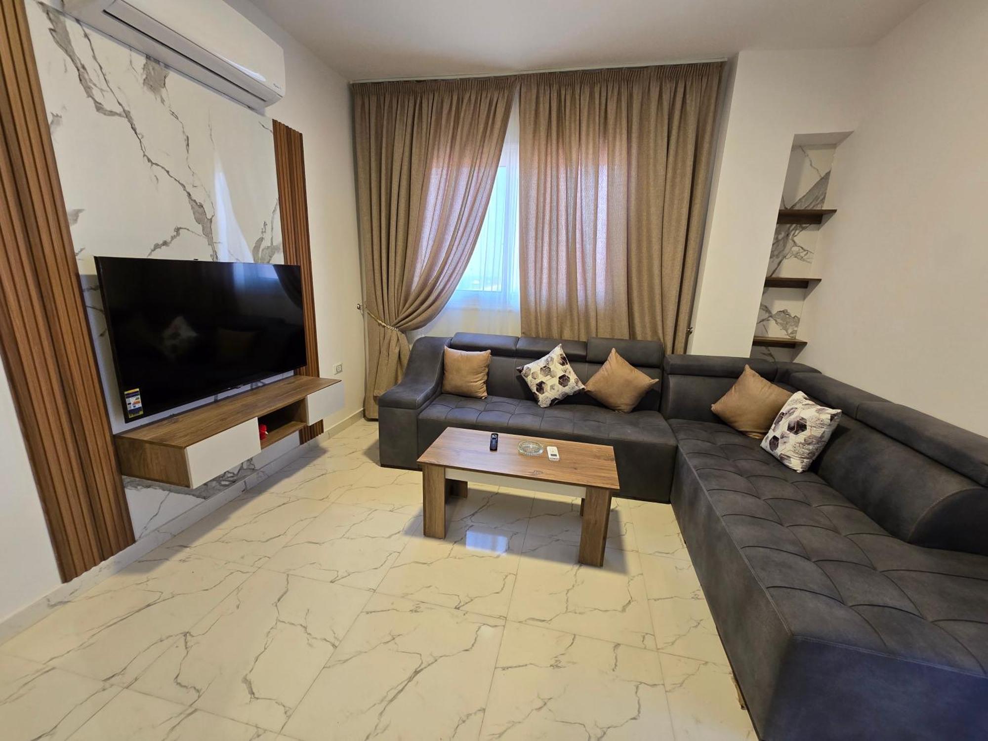 La Prestigia Apartament *